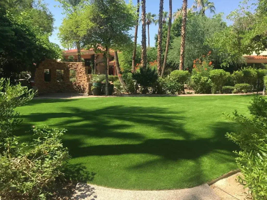 Artificial grass lawn from Paradise Greens