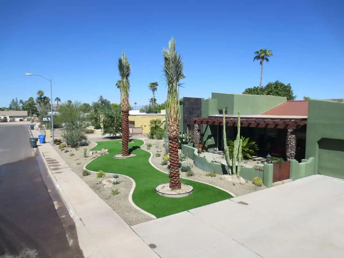 Artificial Grass Lawn in Phoenix, AZ