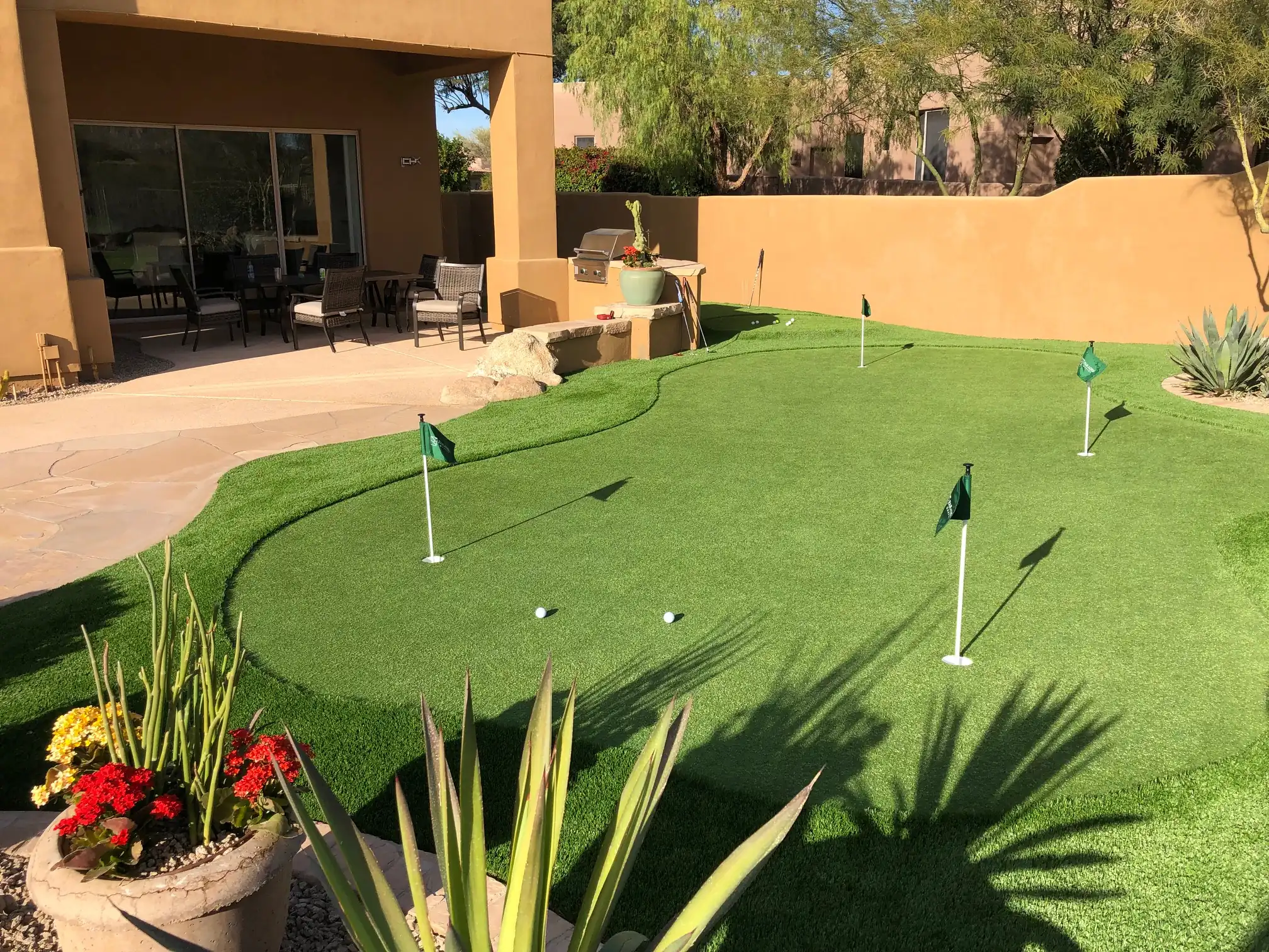 backyard putting greens artificial turf lawn in Phoenix, AZ