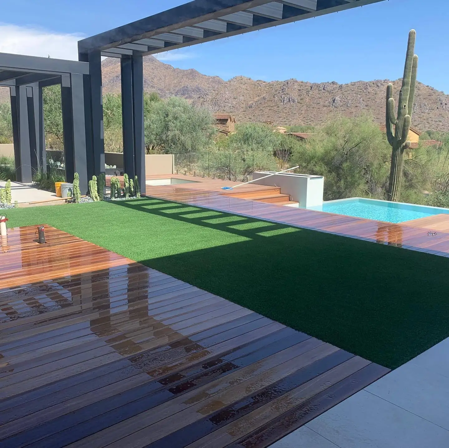 commercial country club artificial grass lawn
