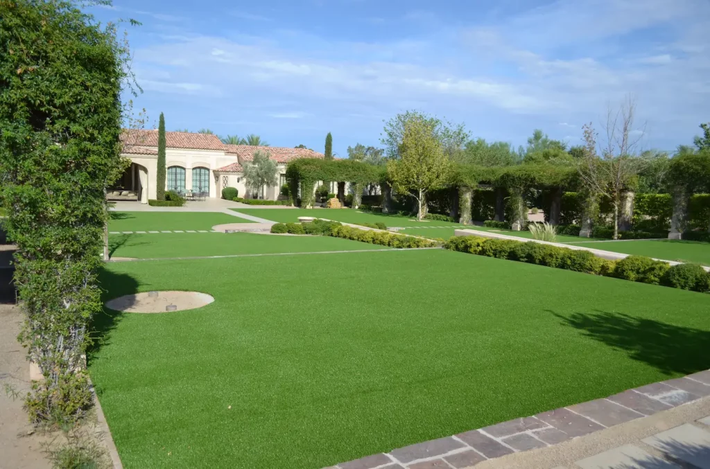 large residential artificial turf lawn in Phoenix, AZ